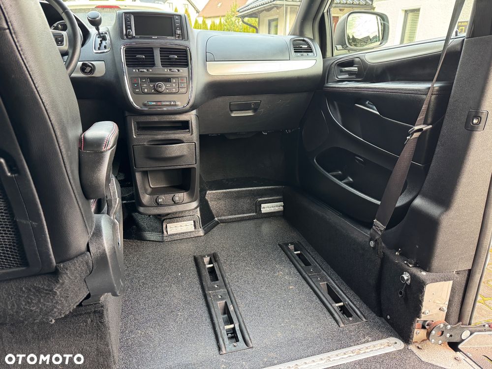 Dodge Grand Caravan 3.6 R/T - 39