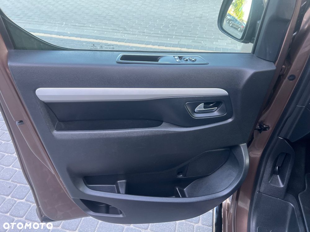 Peugeot Traveller L3 2.0 EAT8 Business VIP - 12