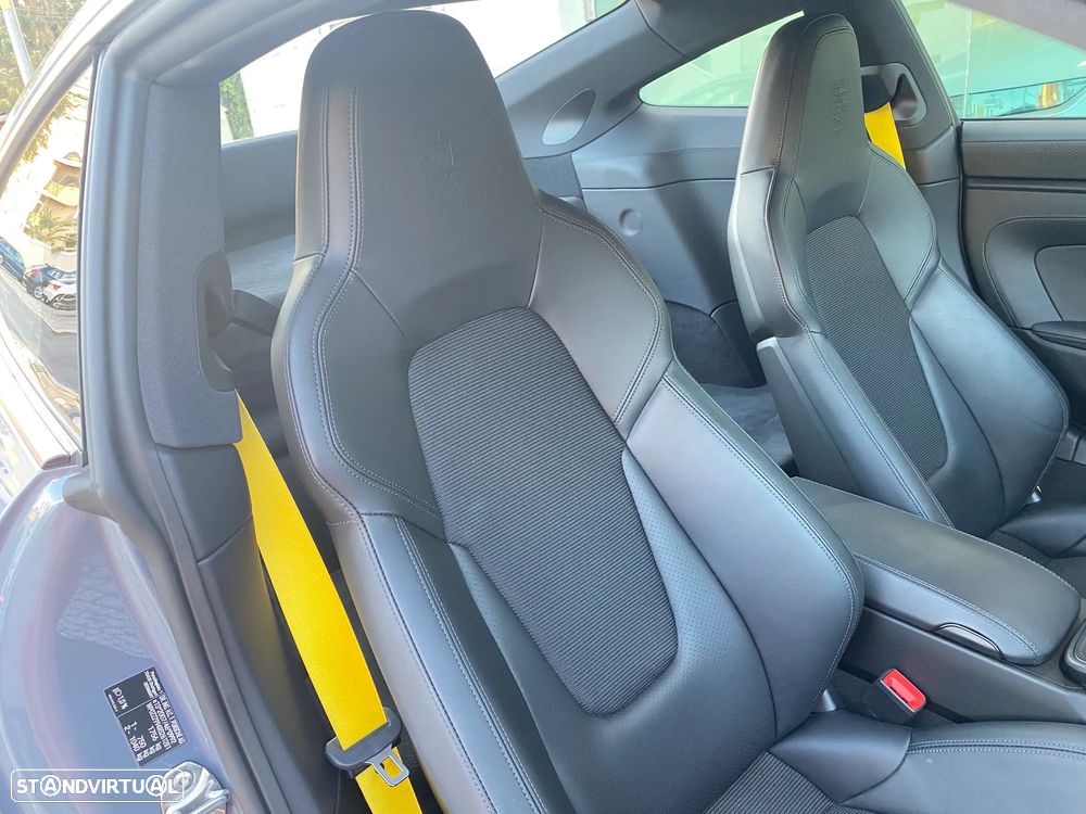 Porsche 911 (992) GT3 Touring Package PDK - 42