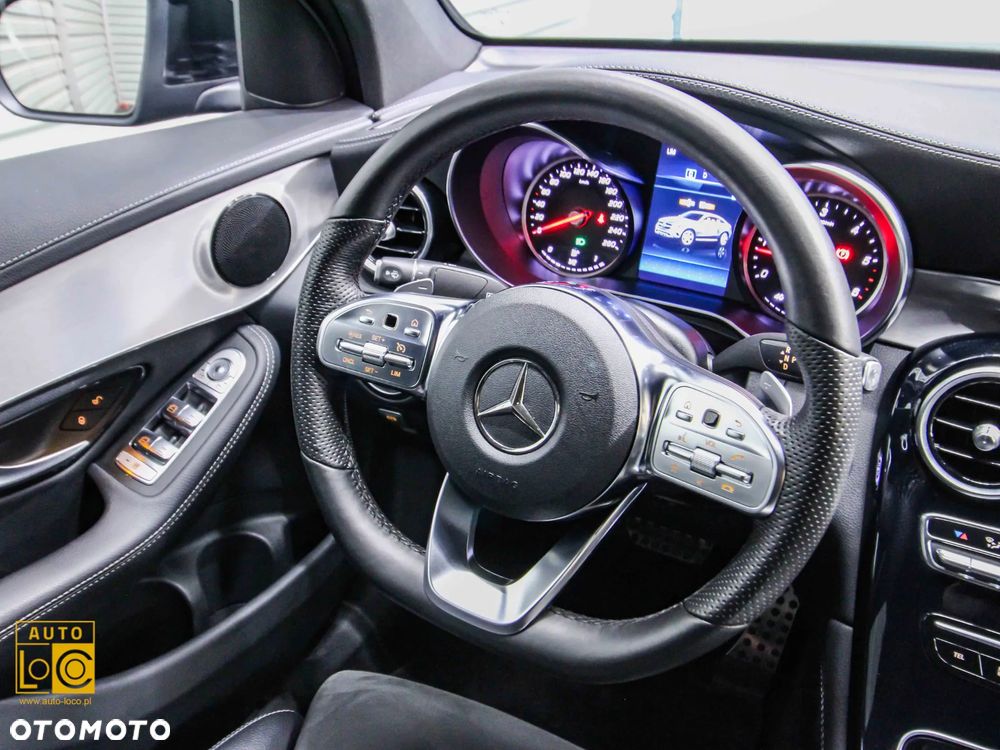 Mercedes-Benz GLC 200 d 4Matic 9G-TRONIC AMG Line - 29