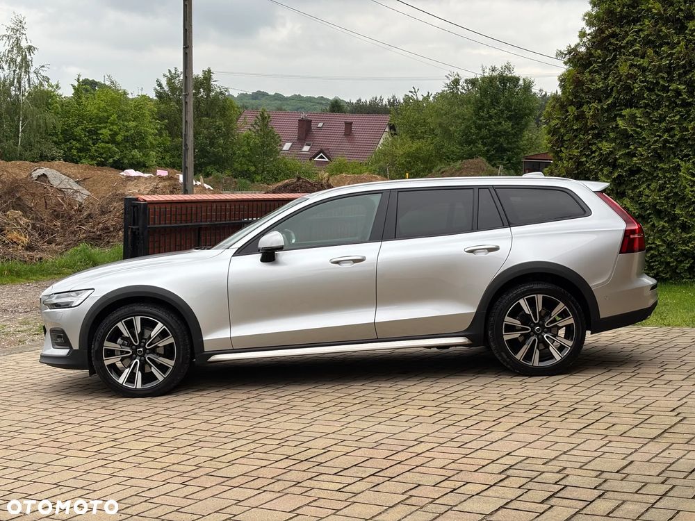 Volvo V60 Cross Country Pro B4 D AWD - 11