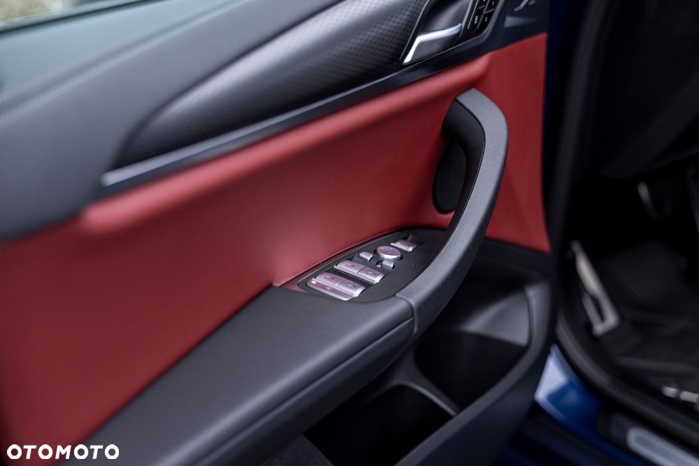 BMW X4 xM40i mHEV - 17