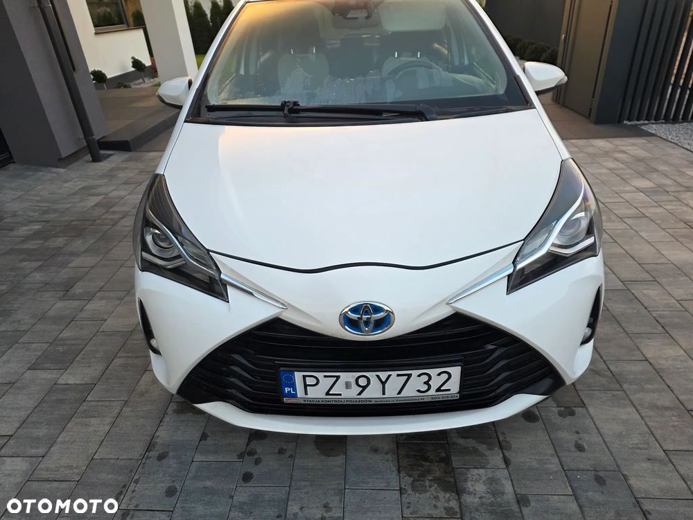 Toyota Yaris 2017 photo 3