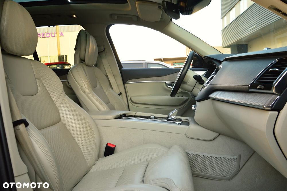 Volvo XC 90 B5 D AWD Inscription 7os - 22