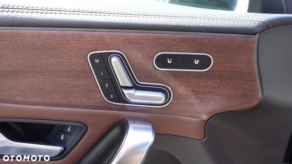 Mercedes-Benz CLA AMG 45 4-Matic 8G-DCT - 16