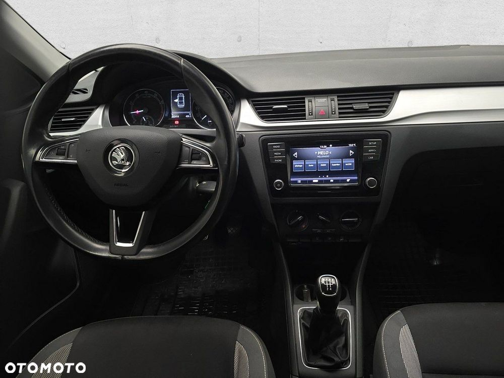 Skoda RAPID 1.0 TSI Ambition - 10