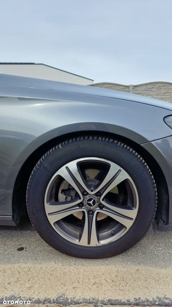 Mercedes-Benz Klasa E 200 d 9G-TRONIC - 20