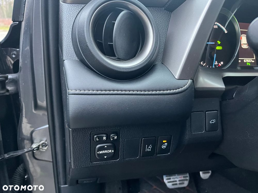 Toyota RAV4 - 2