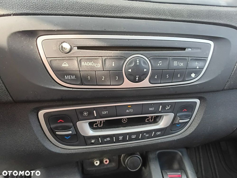 Renault Scenic - 17