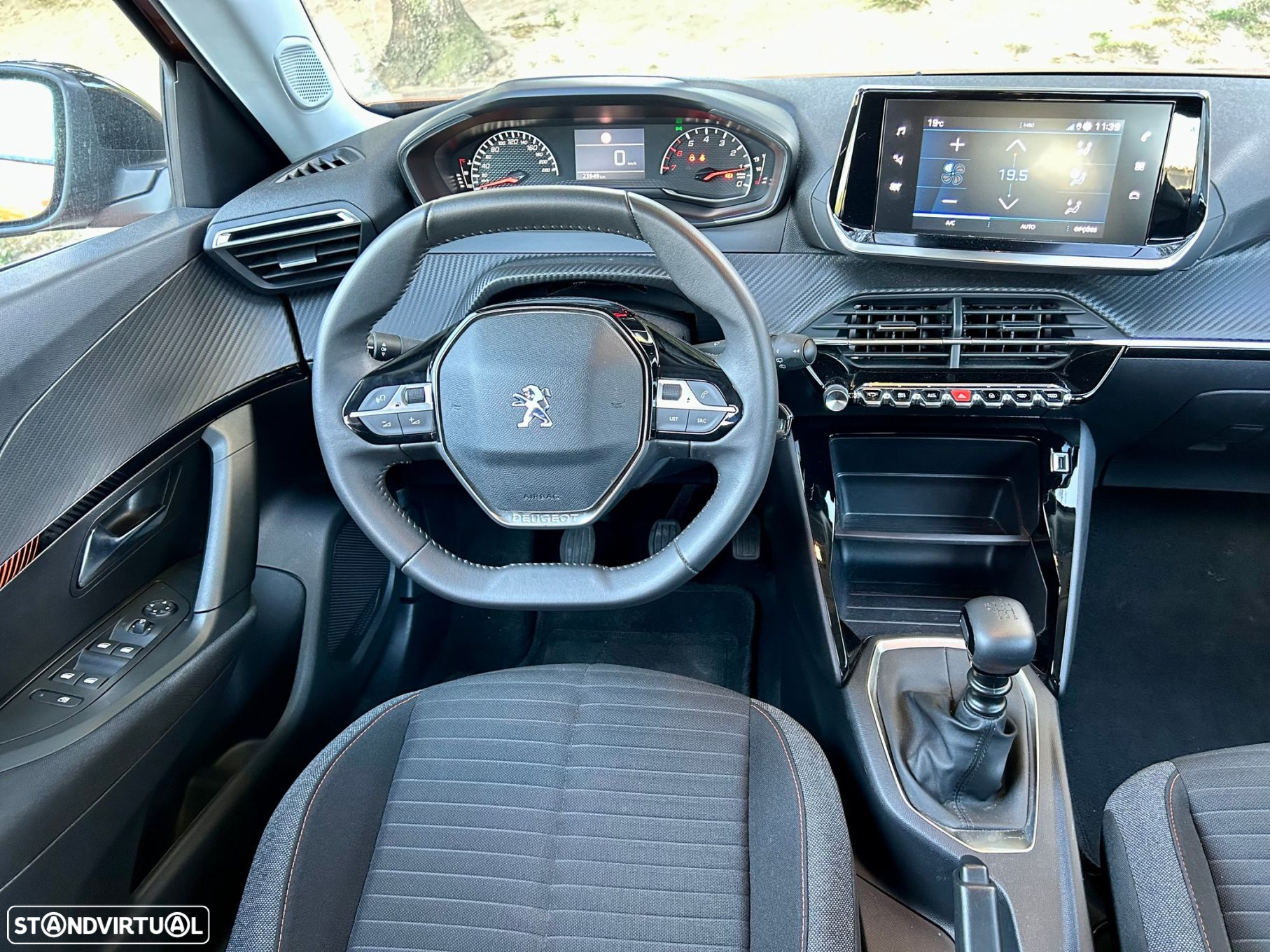Peugeot 2008 - 33