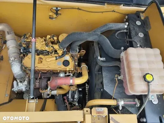 Caterpillar 320 FL - 15