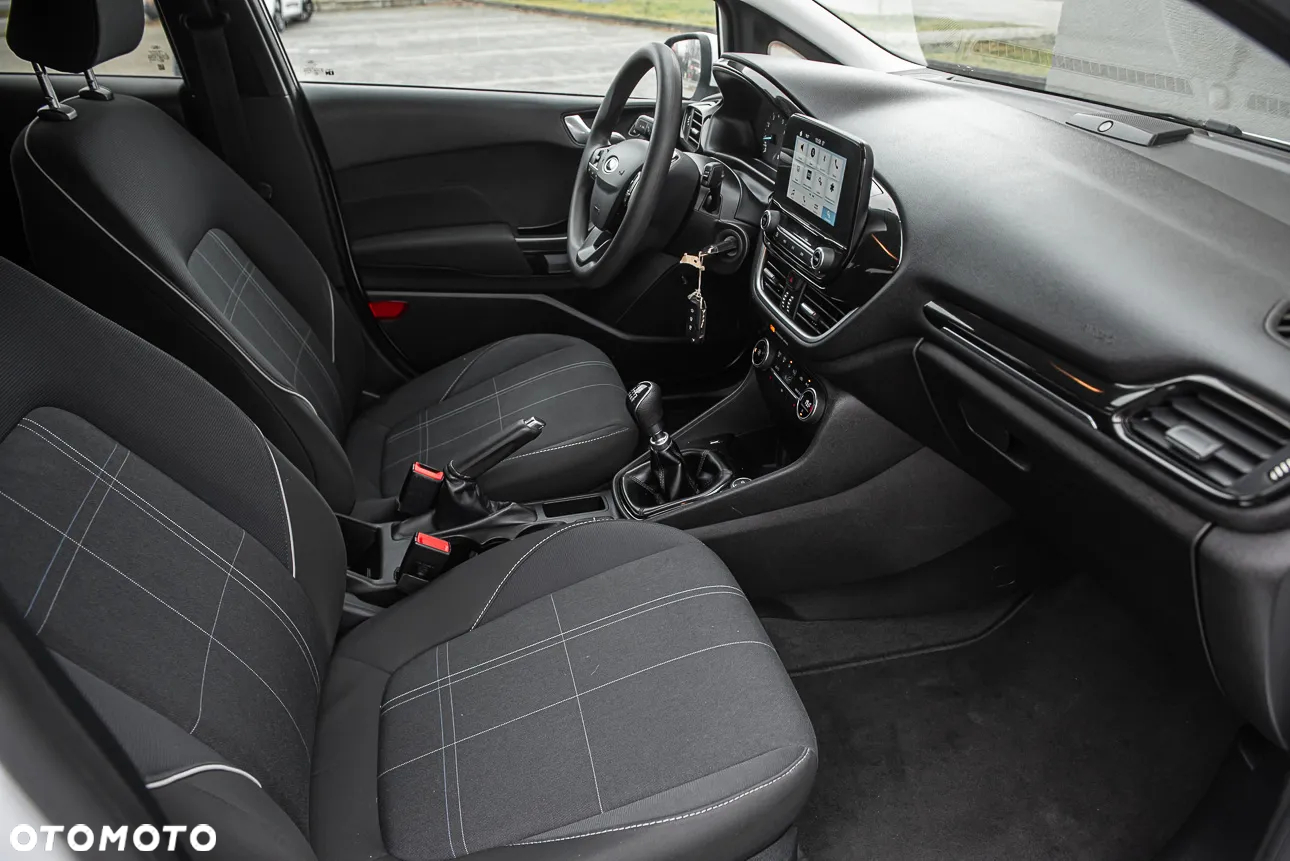 Ford Fiesta - 34