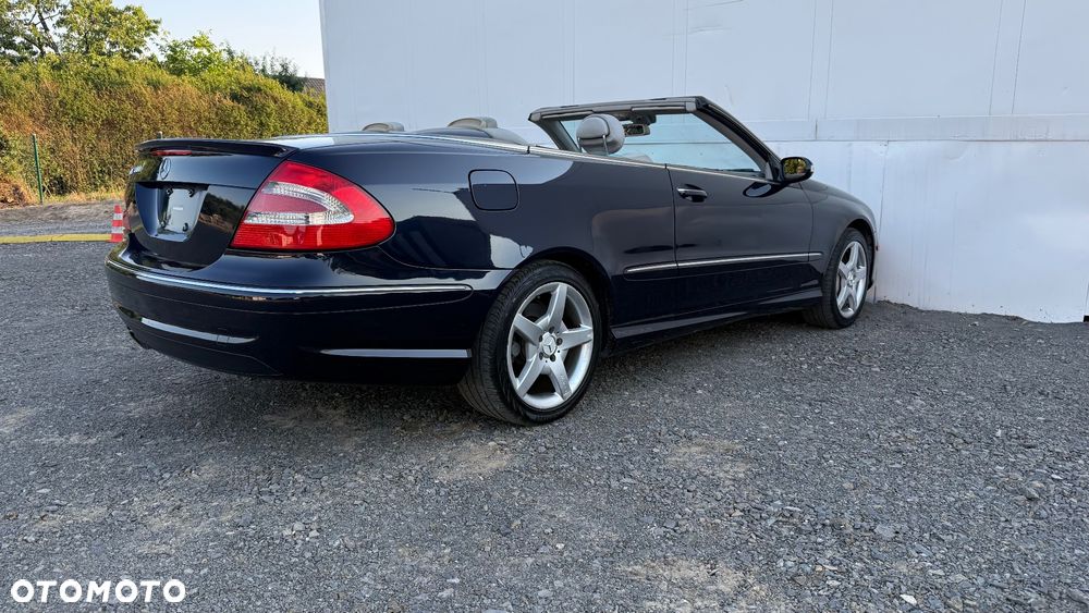Mercedes-Benz CLK - 11