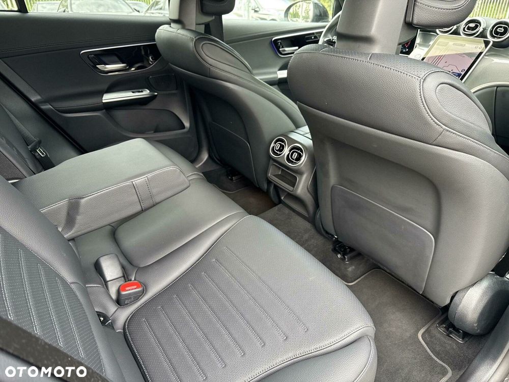 Mercedes-Benz GLC - 21