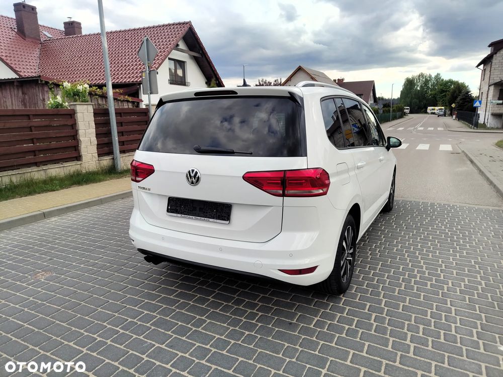 Volkswagen Touran 2.0 TDI SCR UNITED - 11