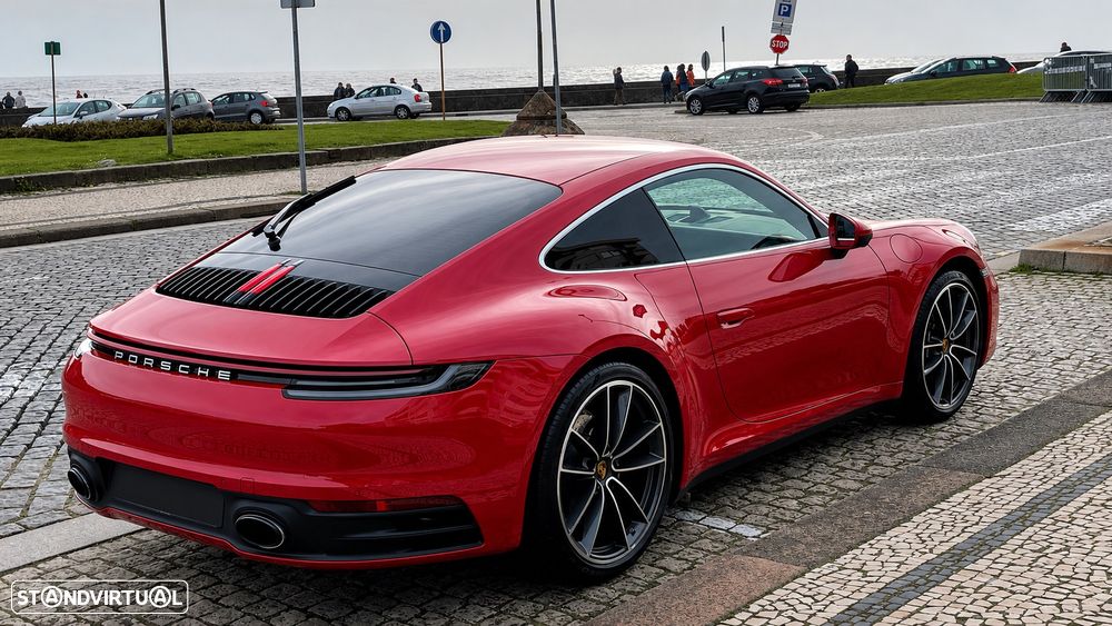 Porsche 911 (992) - 9
