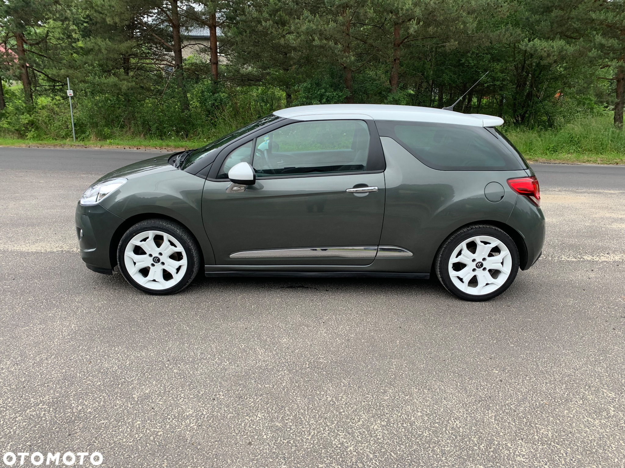 Citroën DS3 e-HDi 110 FAP SportChic - 14