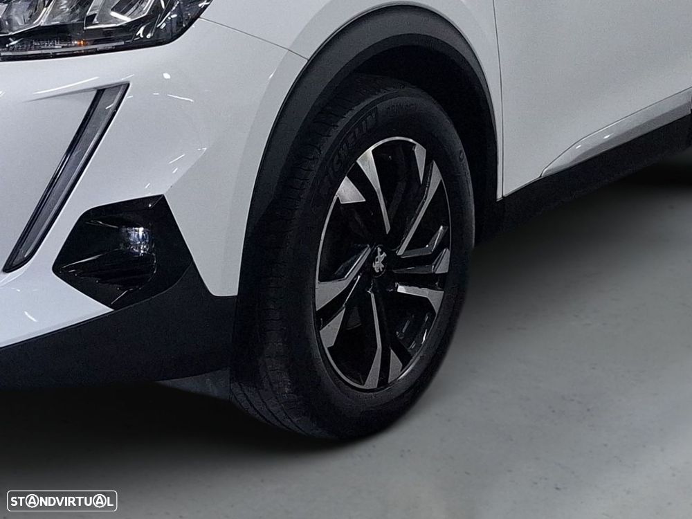 Peugeot 2008 1.2 PureTech Allure - 4