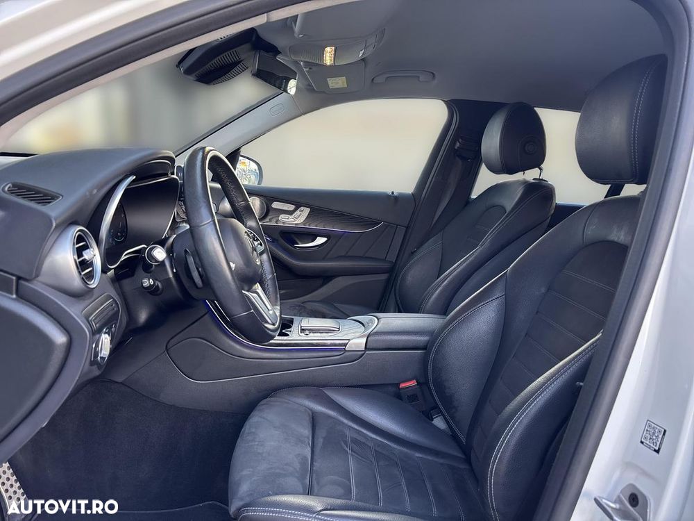 Mercedes-Benz GLC 300 de 4Matic 9G-TRONIC AMG Line - 14