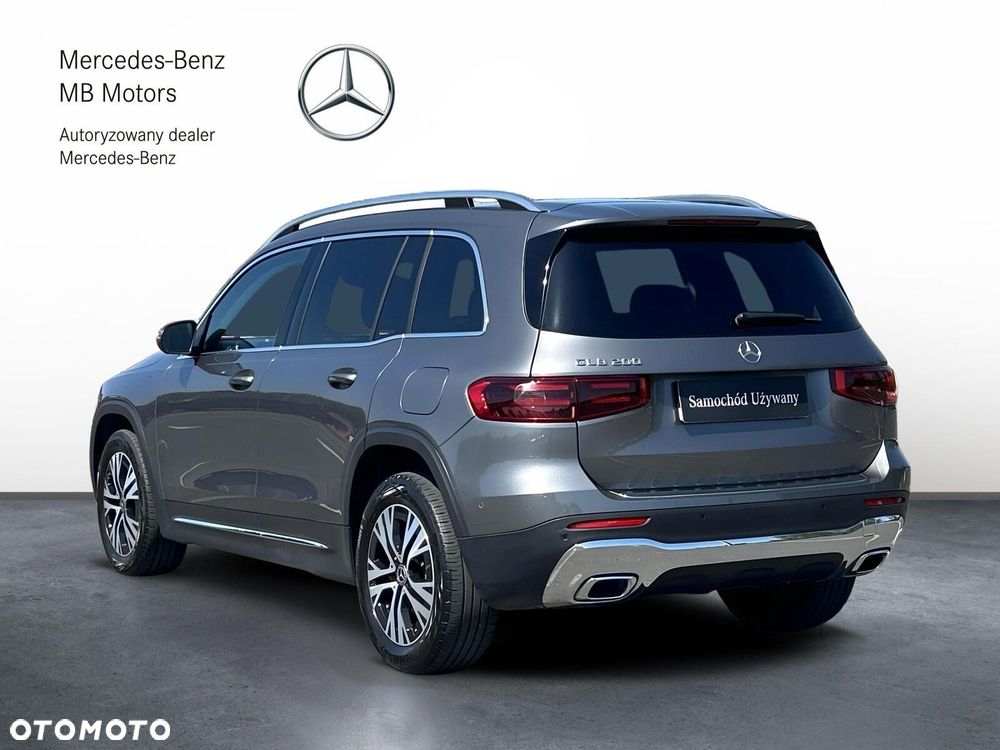 Mercedes-Benz GLB - 4