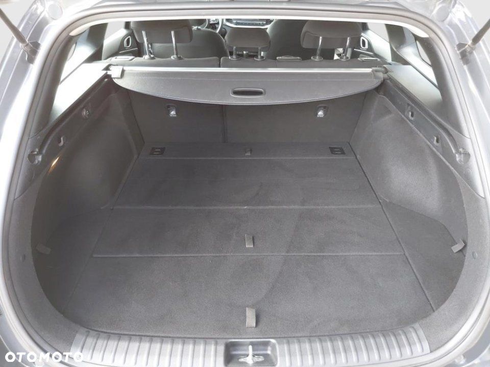 Kia Ceed - 12