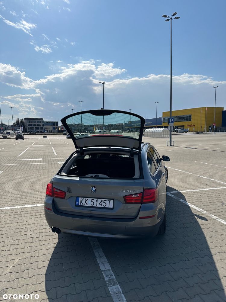 BMW Seria 5 520d Sport-Aut - 8