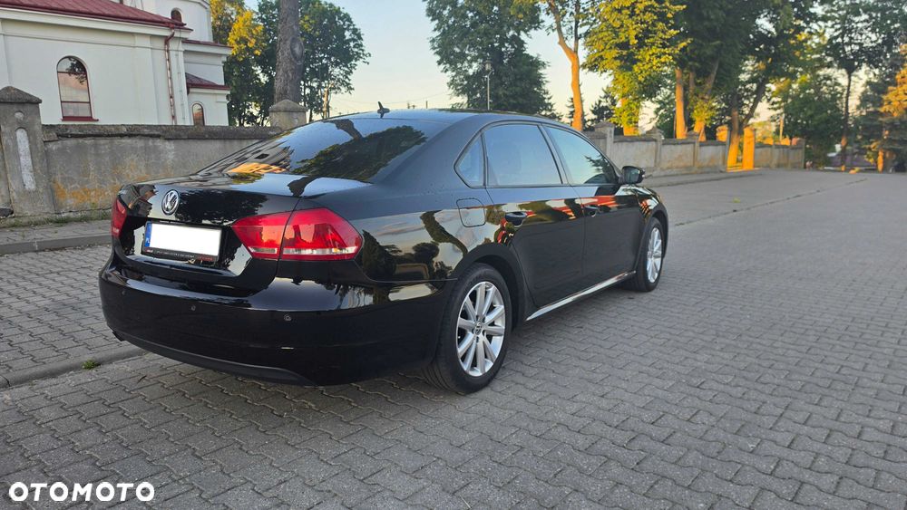 Volkswagen Passat - 3