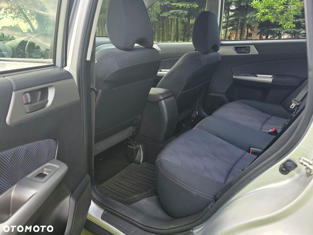 Subaru Forester 2.5 X - 10