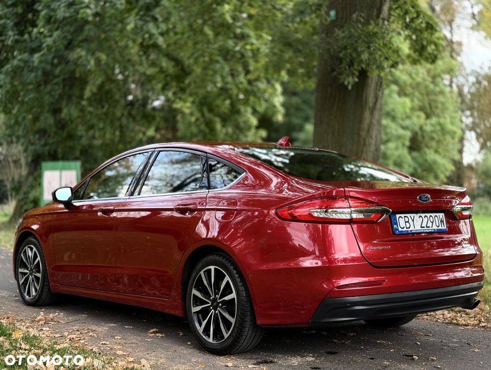 Ford Fusion - 17