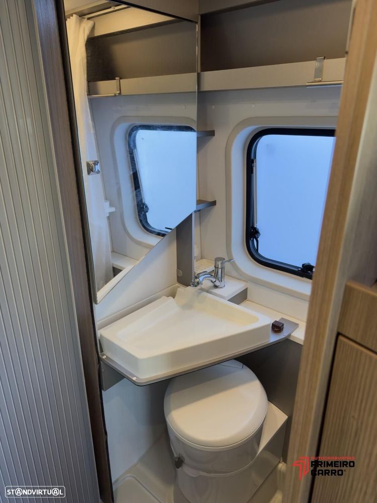 Adria Twin 600 SPT cama transversal - 5