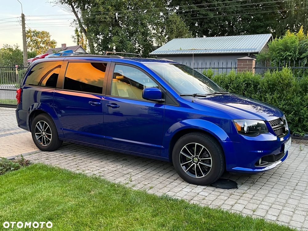 Dodge Grand Caravan 3.6 R/T - 11