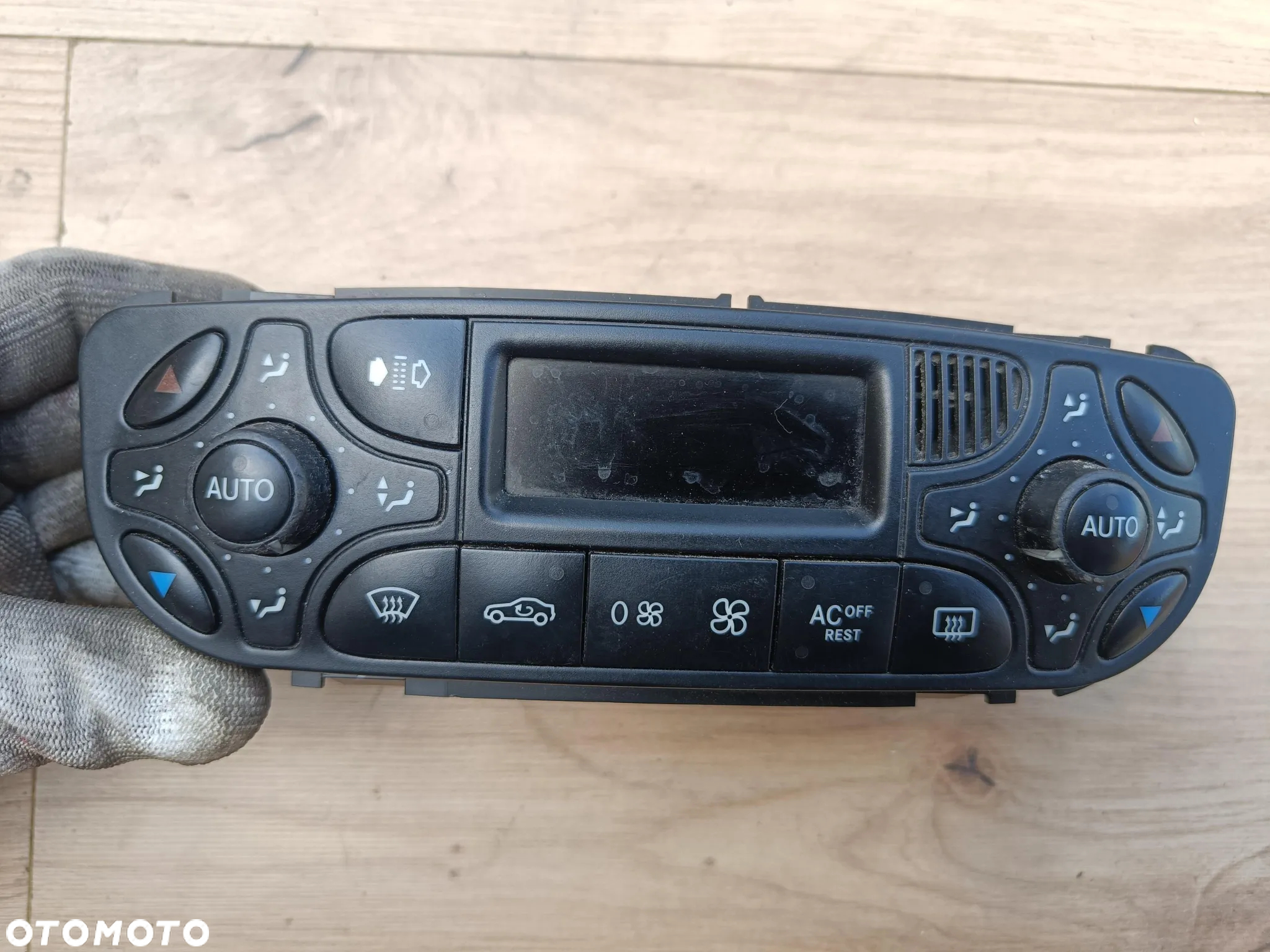 MERCEDES W203 W209 CLK PANEL KLIMATYZACJI KLIMATRONIC 2098300285 - 2