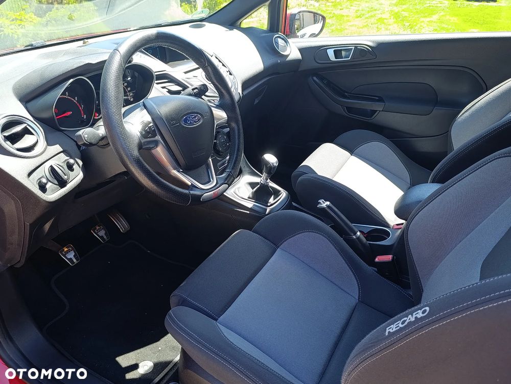 Ford Fiesta ST - 15