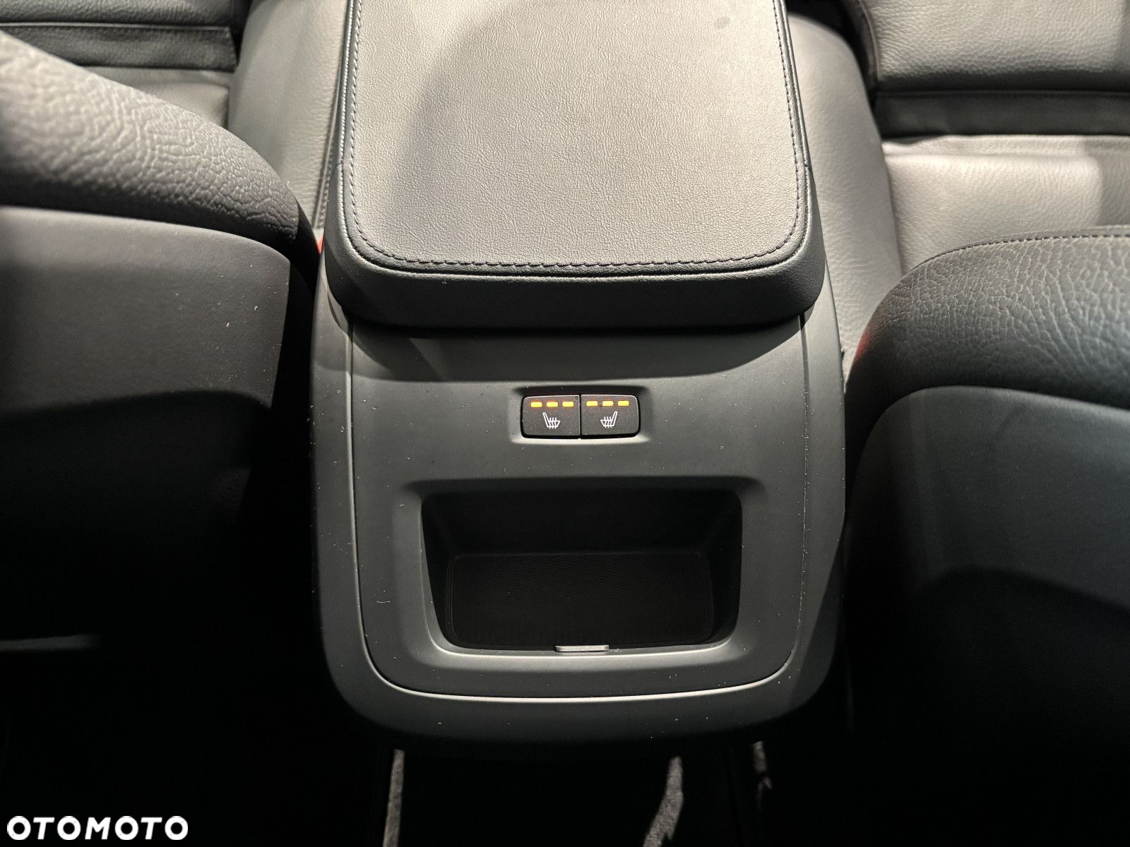 Volvo XC 90 - 24