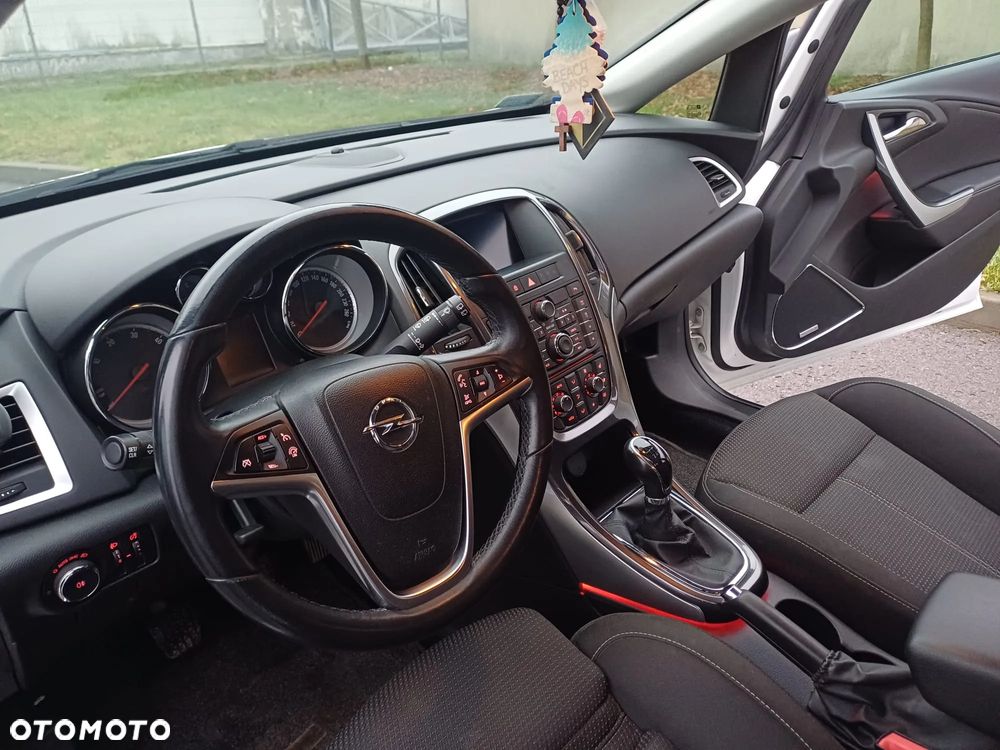 Opel Astra 2.0 CDTI DPF ecoFLEX Start/Stop Active - 10