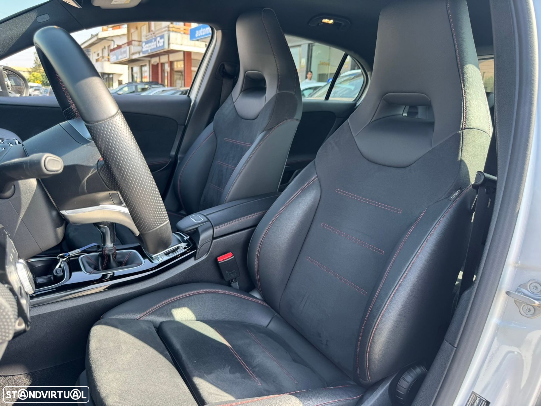 Mercedes-Benz A 160 AMG Line - 9
