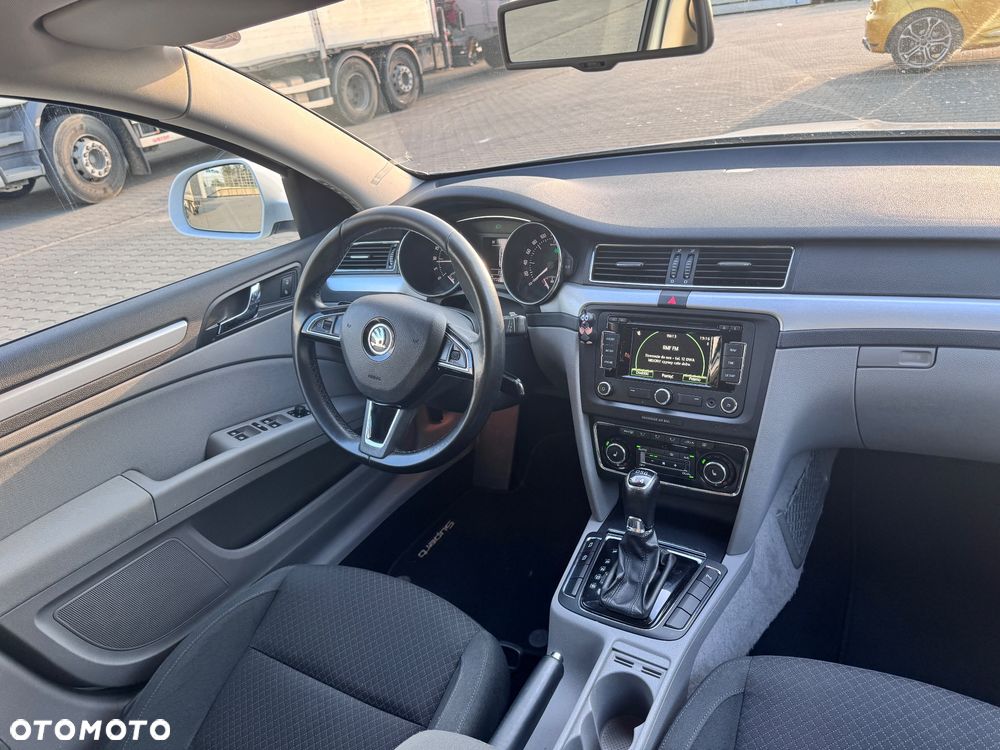 Skoda Superb 2.0 TDI 4x4 Ambition DSG - 20