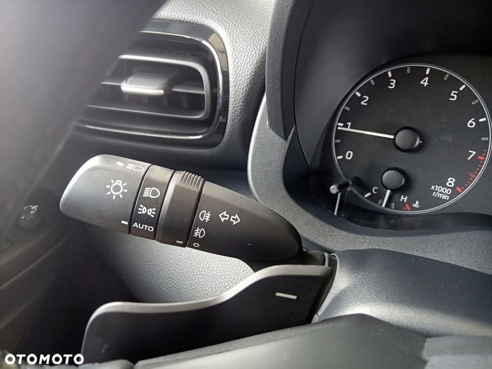 Toyota Yaris 1.5 Comfort CVT - 20