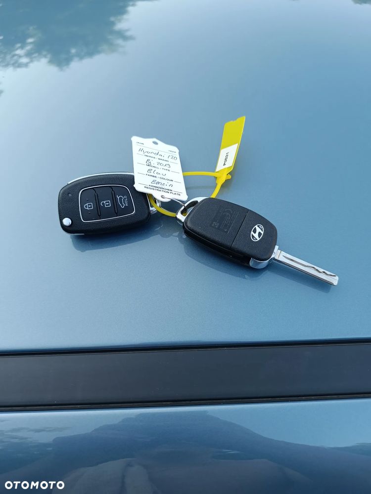 Hyundai i20 - 17