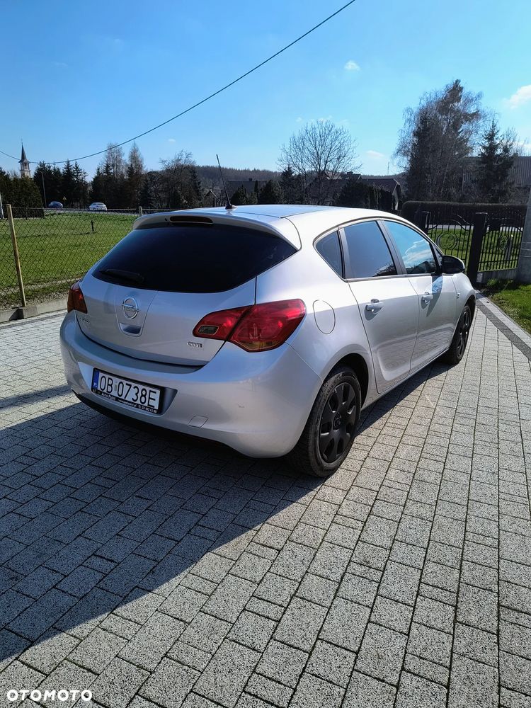 Opel Astra 1.7 CDTI - 2