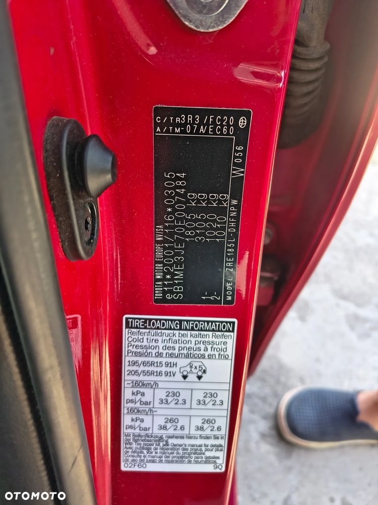 Toyota Auris 1.6 Valvematic Executive - 20