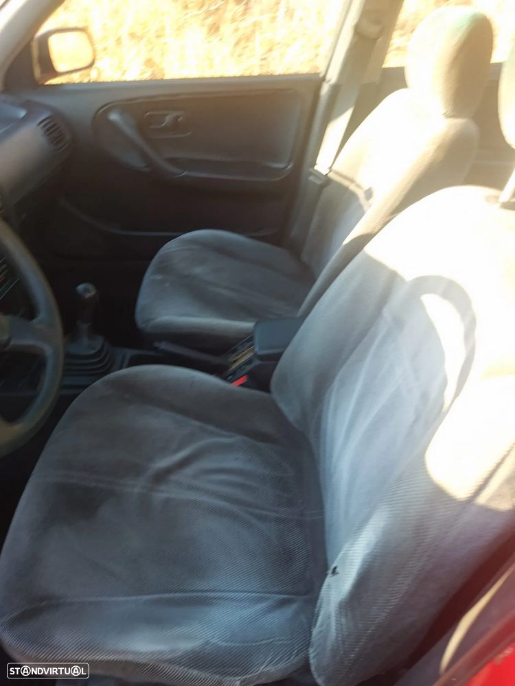 Nissan Primera Hatchback 1.6 LX + - 11