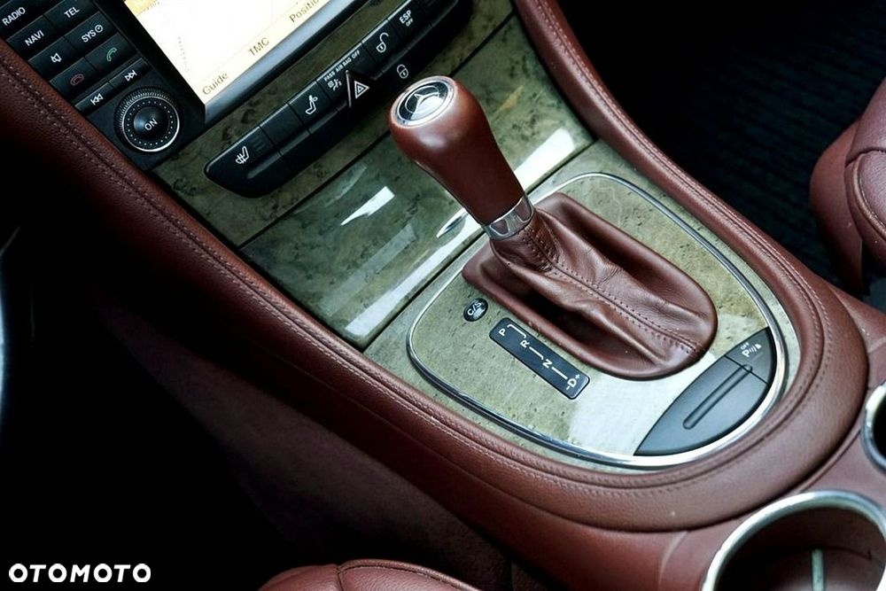 Mercedes-Benz CLS - 32