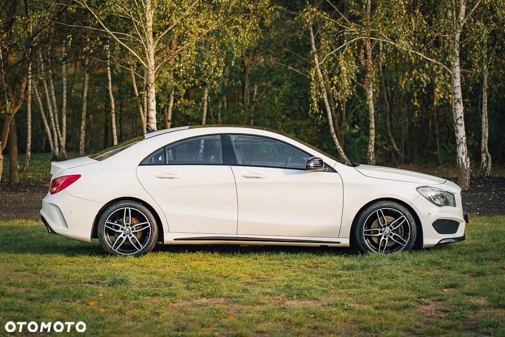 Mercedes-Benz CLA Shooting Brake 180 d 7G-DCT AMG Line - 5