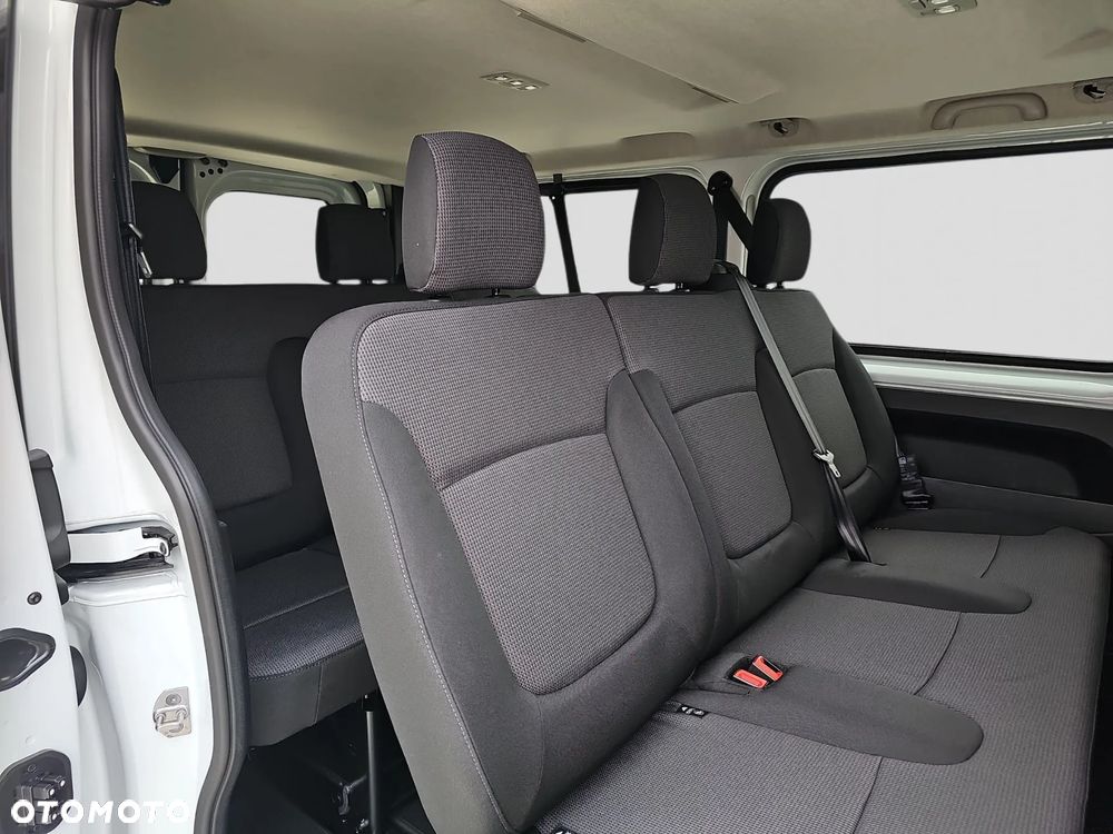 Renault Trafic - 13