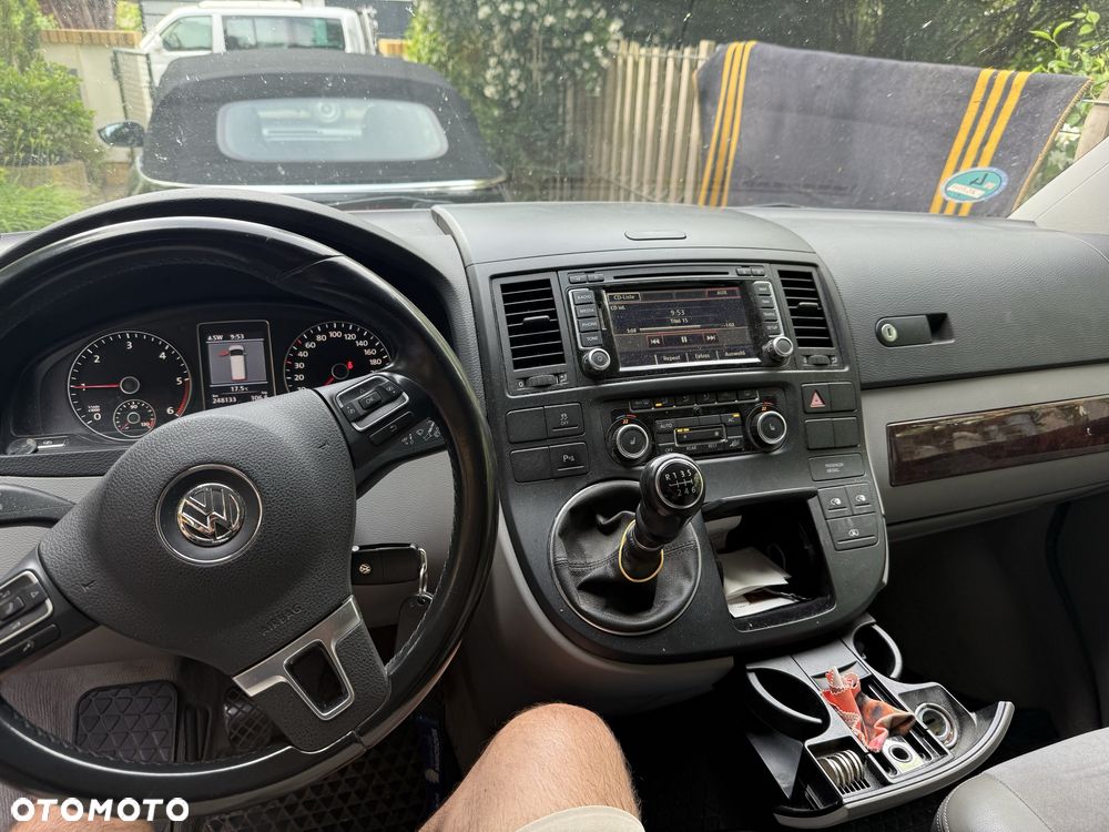 Volkswagen Multivan - 3