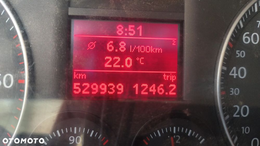 Volkswagen Touran 1.9 TDI Highline - 1