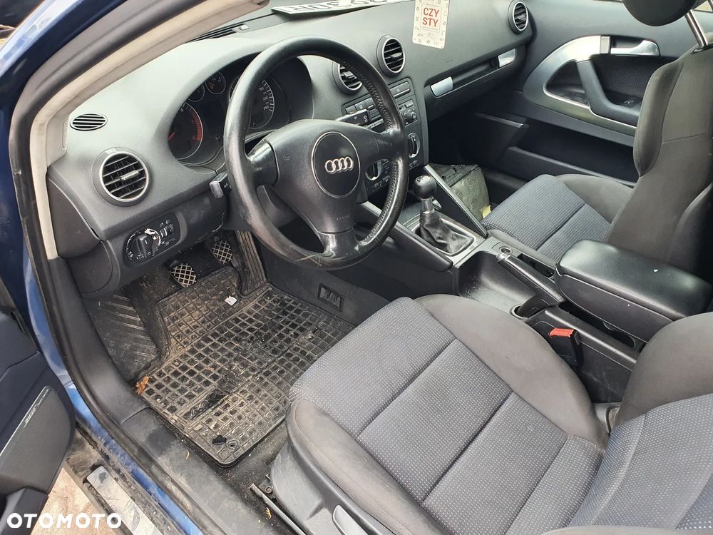 audi a3 8p fotel kanapa deska kokpit podsufitka boczek podłokietnik licznik panel szyb stacyjka - 2