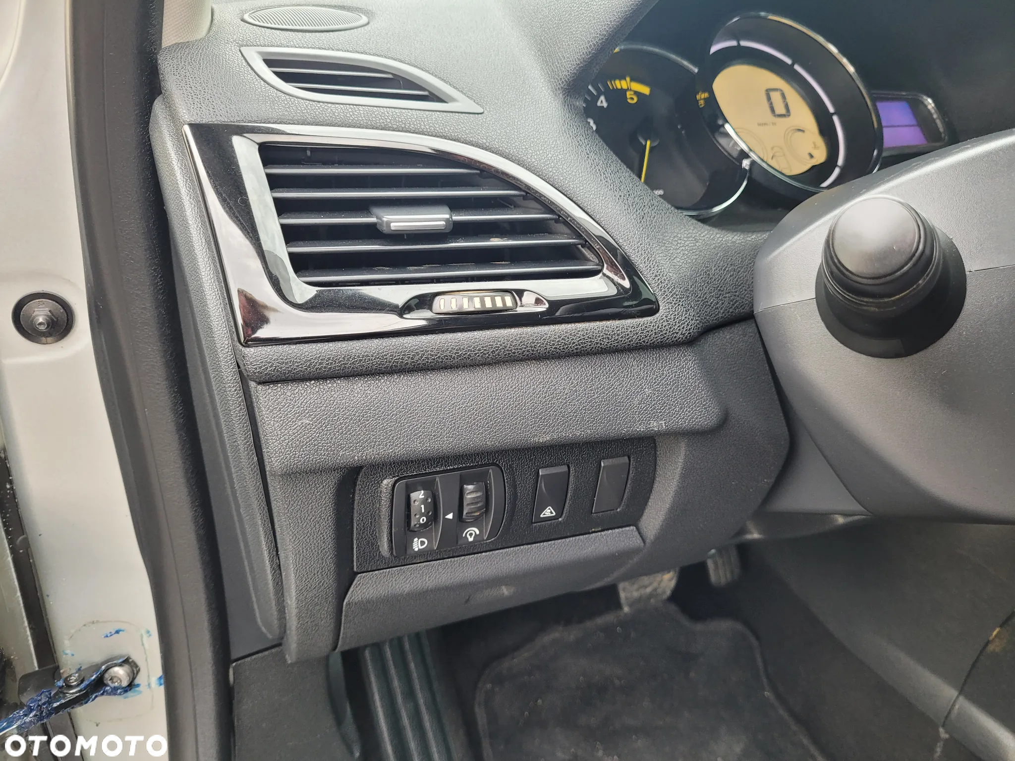 Renault Megane dCi 110 FAP EDC LIMITED - 12