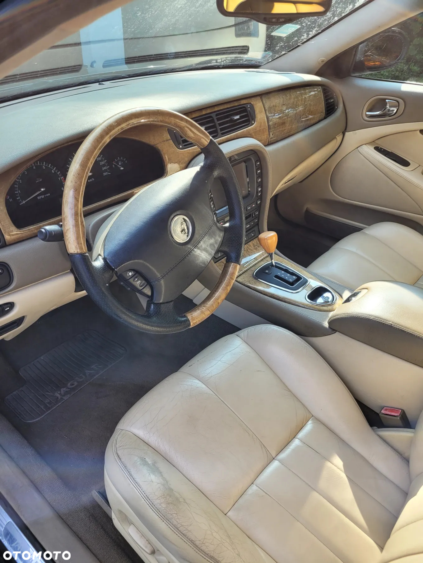Jaguar S-Type - 27